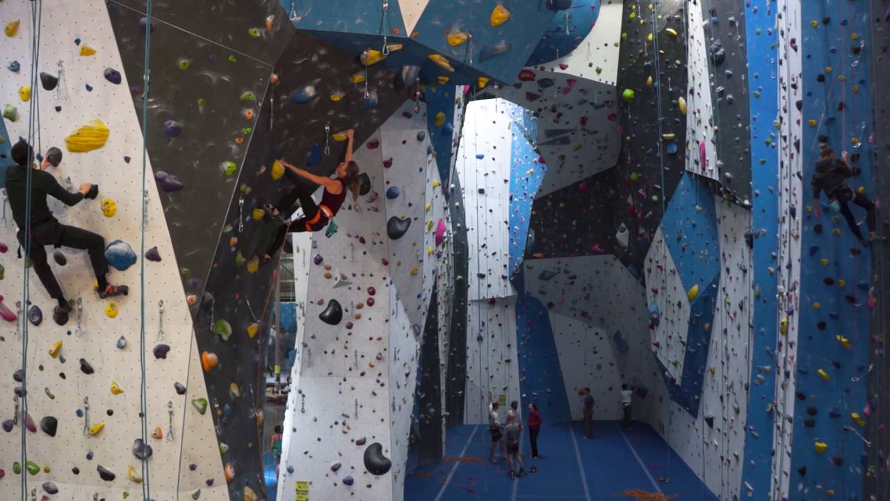 AAC Universal Belay Standard Lead belaying Canberra Climbers