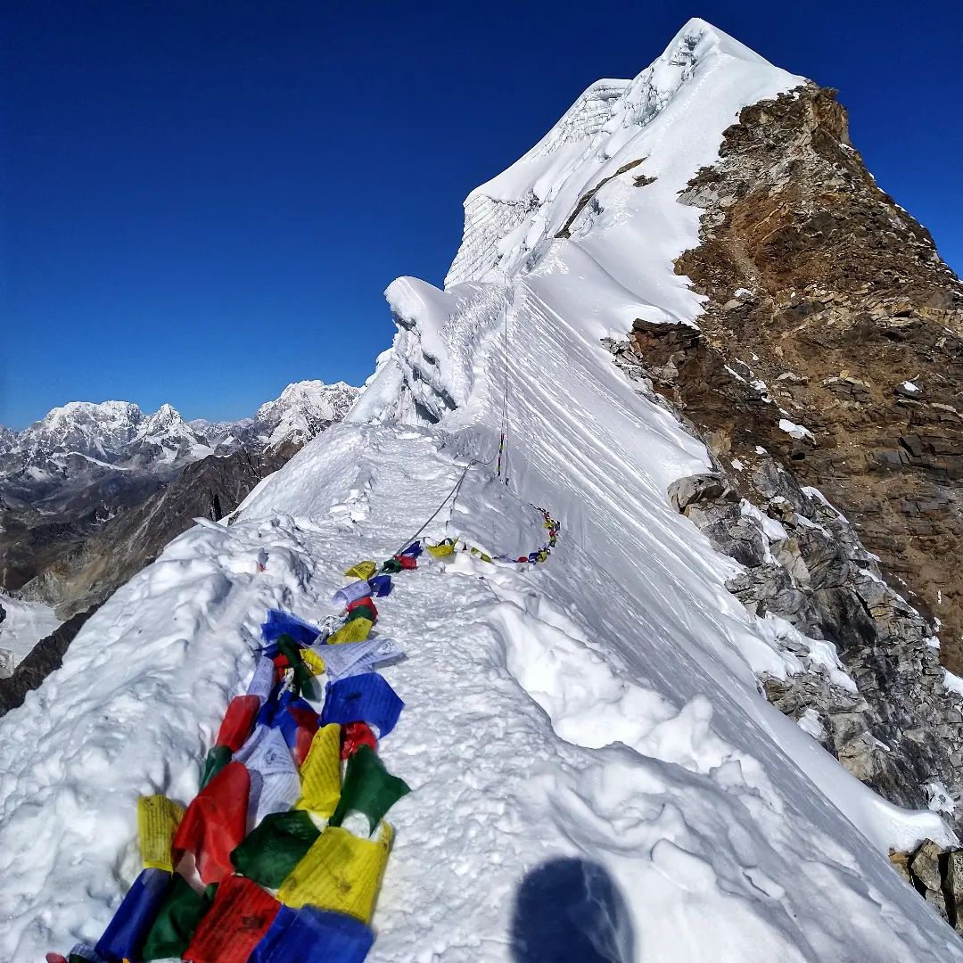 Lobuche East